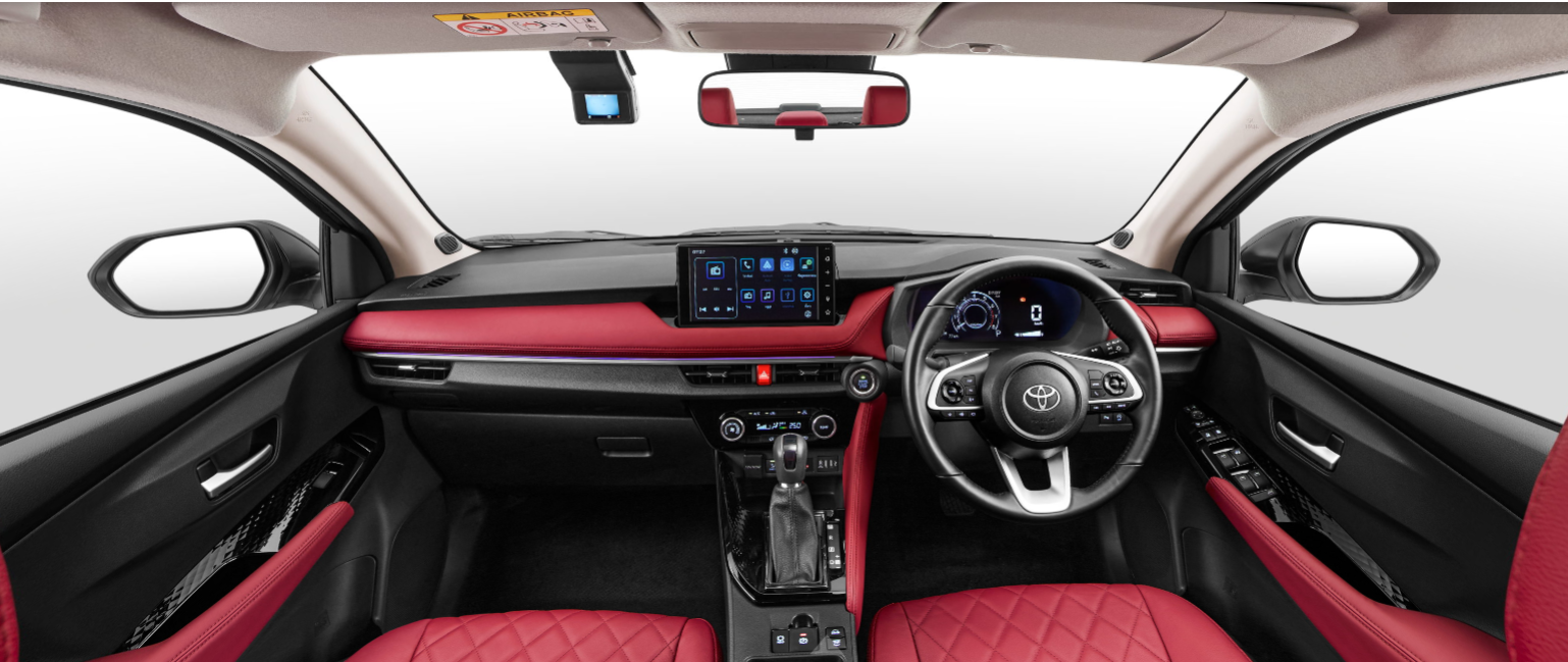 Toyota Yaris Ativ HEV 2025