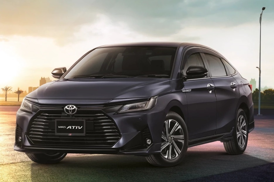 Toyota Yaris Ativ HEV 2025