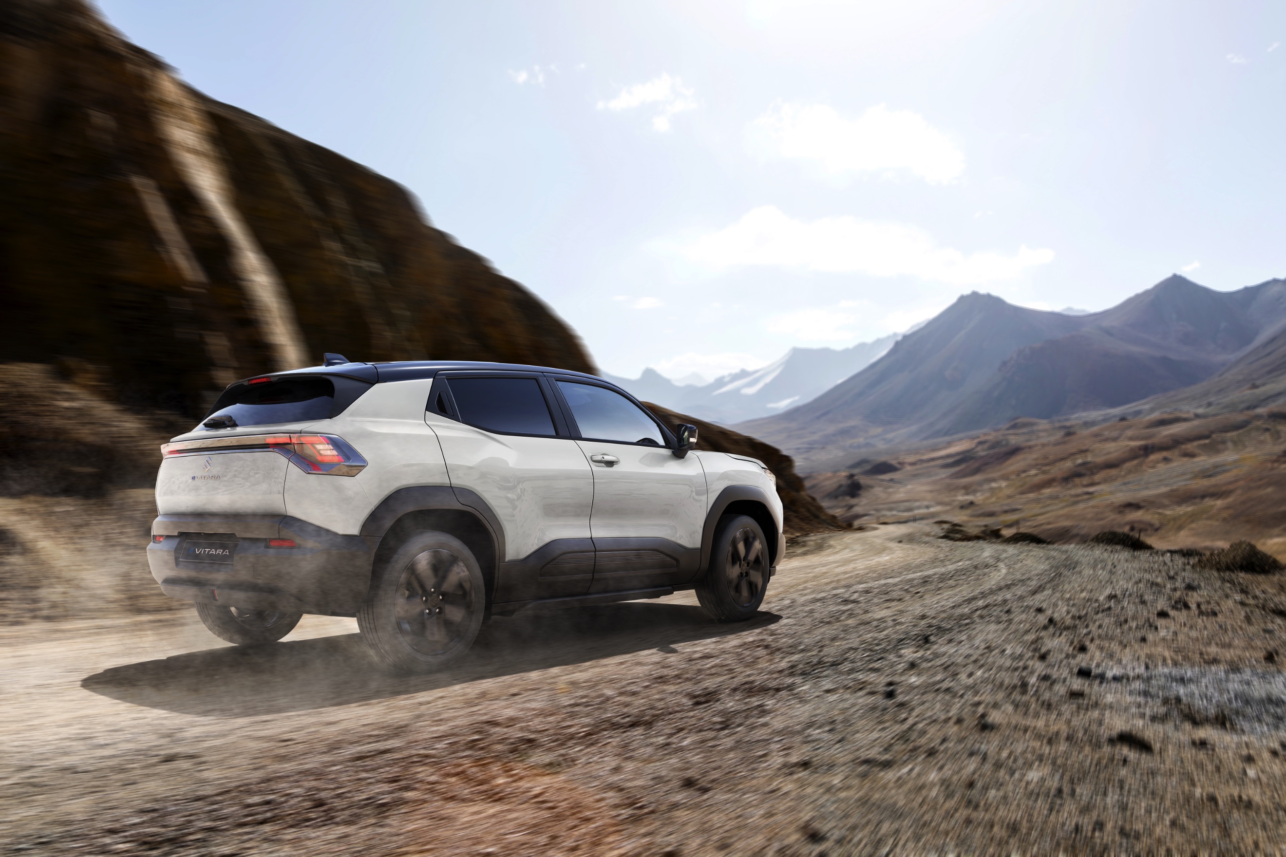 Suzuki e-VITARA SUV 2025