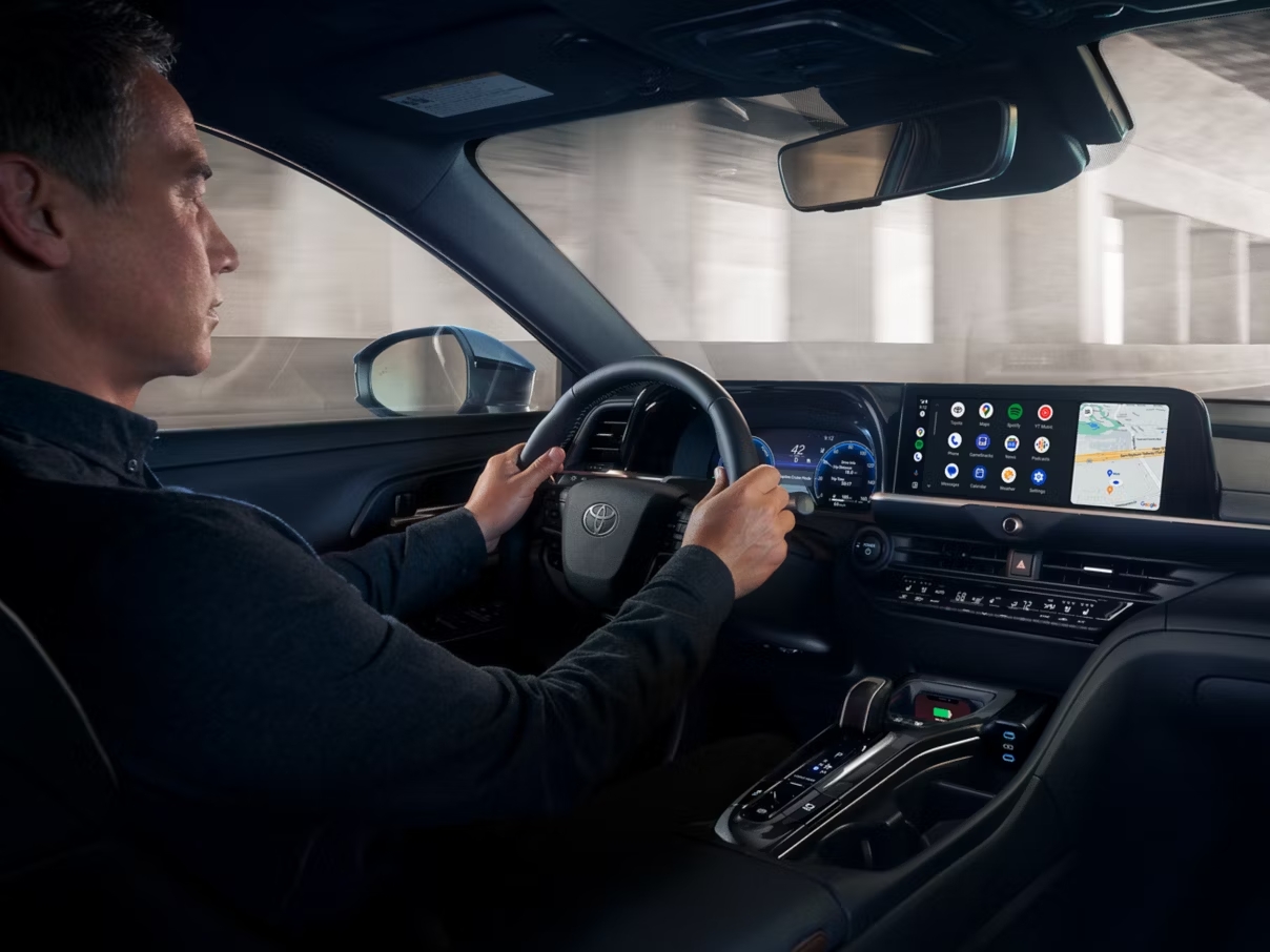 Toyota Crown Sport SUV 2026 – Toyota Crown ไฮบริด ประหยัดน้ำมัน – กรุงศรี ออโต้