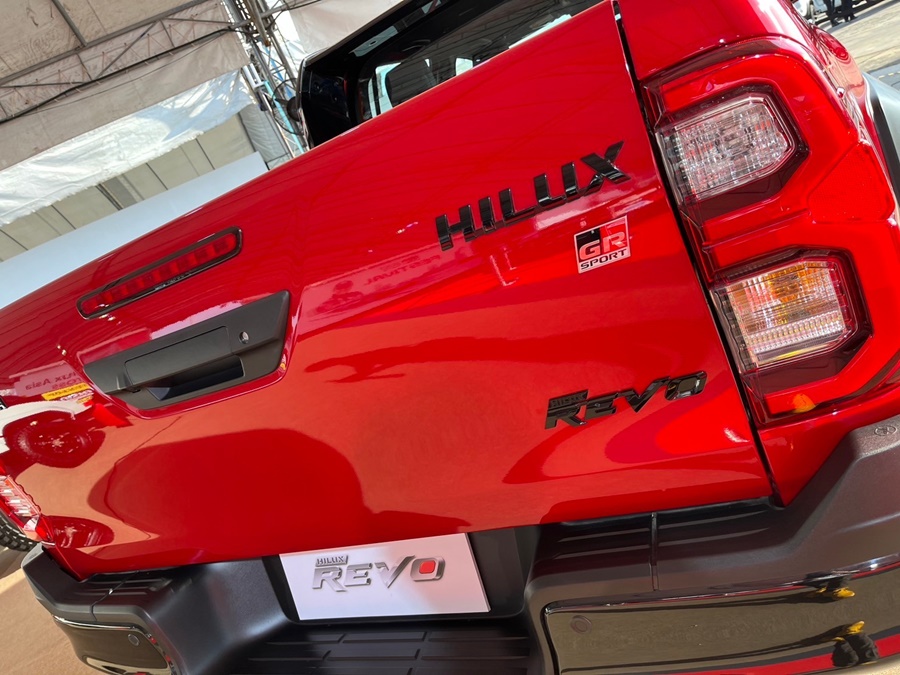 Toyota Hilux REVO GR Sport 2024
